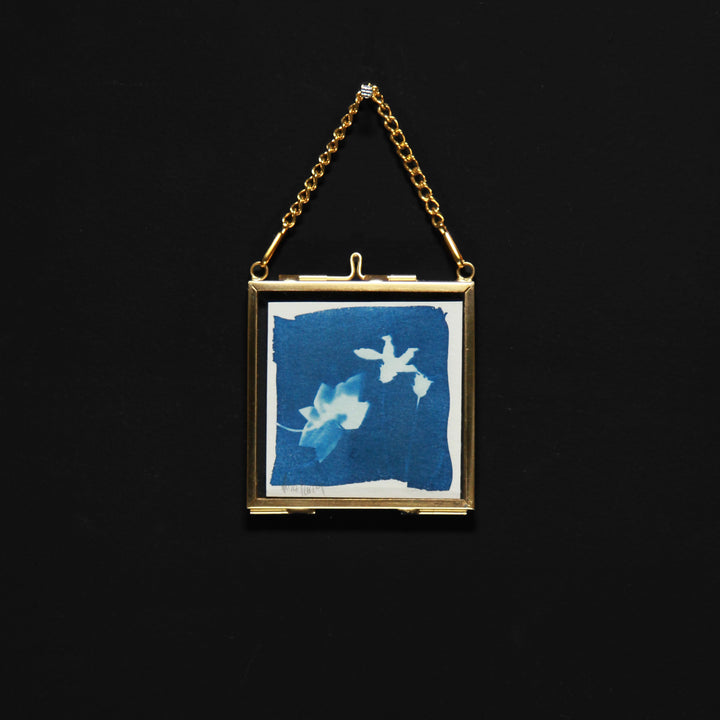 Cyanotypie | Florales Motiv im Glasrahmen | 7 x 7 cm - Pixel Cafe Cologne