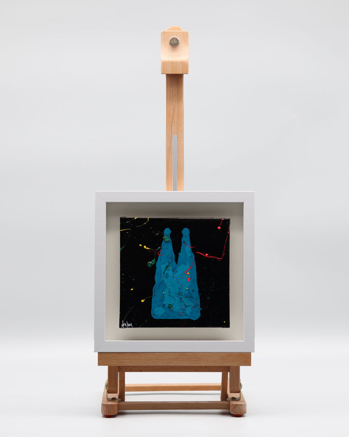 Acrylbild Kölner Dom in Blau auf schwarzem Hintergrund von Pixel Cafe Cologne auf Staffelei