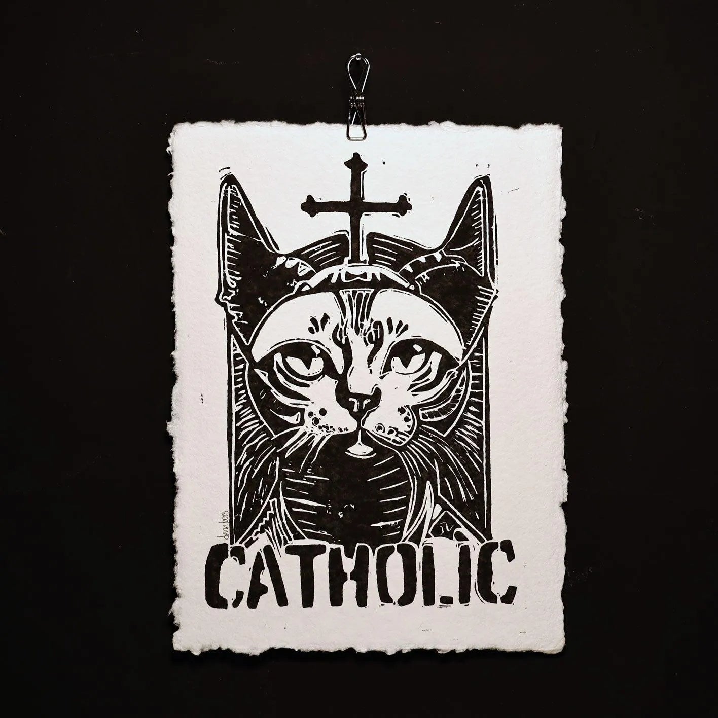 Linoldruck | CATHOLIC (Cat-Holic unframed) - Pixel Cafe Cologne Abstrakte Kunst, Art, Druckkunst, Geschenk, Geschenkartikel, Geschenkidee, Katze, Kunst, Kunst aus Köln, Kunstdruck, Linocut, Linoldruck, Linoleum, Linolium, Linolschnitt, Linolstich, Linoprint, Nielsen Rahmen, Passepartout, Retro, Unikat, Weihnachtsgeschenk